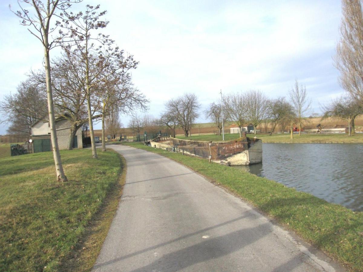 Maison En Location Fresnes Sur Marne Екстер'єр фото
