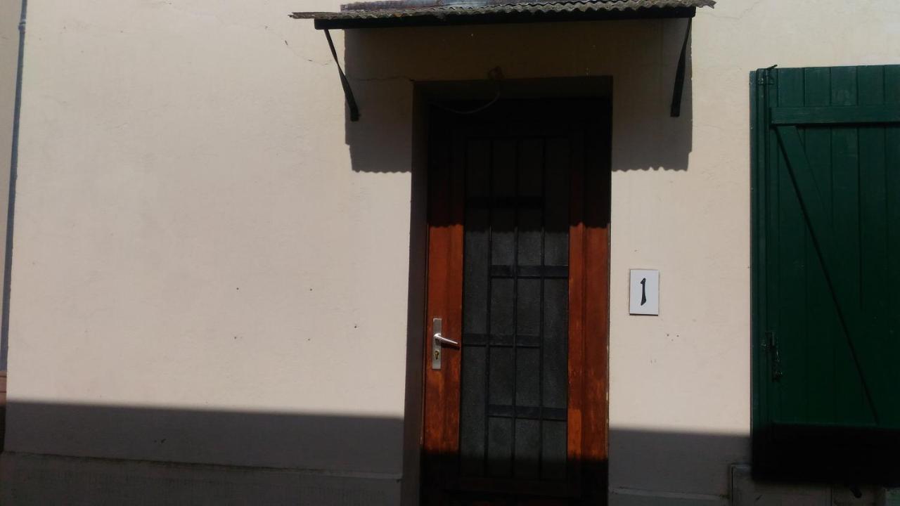 Maison En Location Fresnes Sur Marne Екстер'єр фото